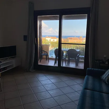 Rosmarino, Con Piscina A 100m Del Mar Кастельсардо